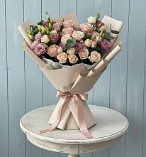 Букет цветов из:  Розы и Лизиантусы #REPLACE_PRED# Сангаре