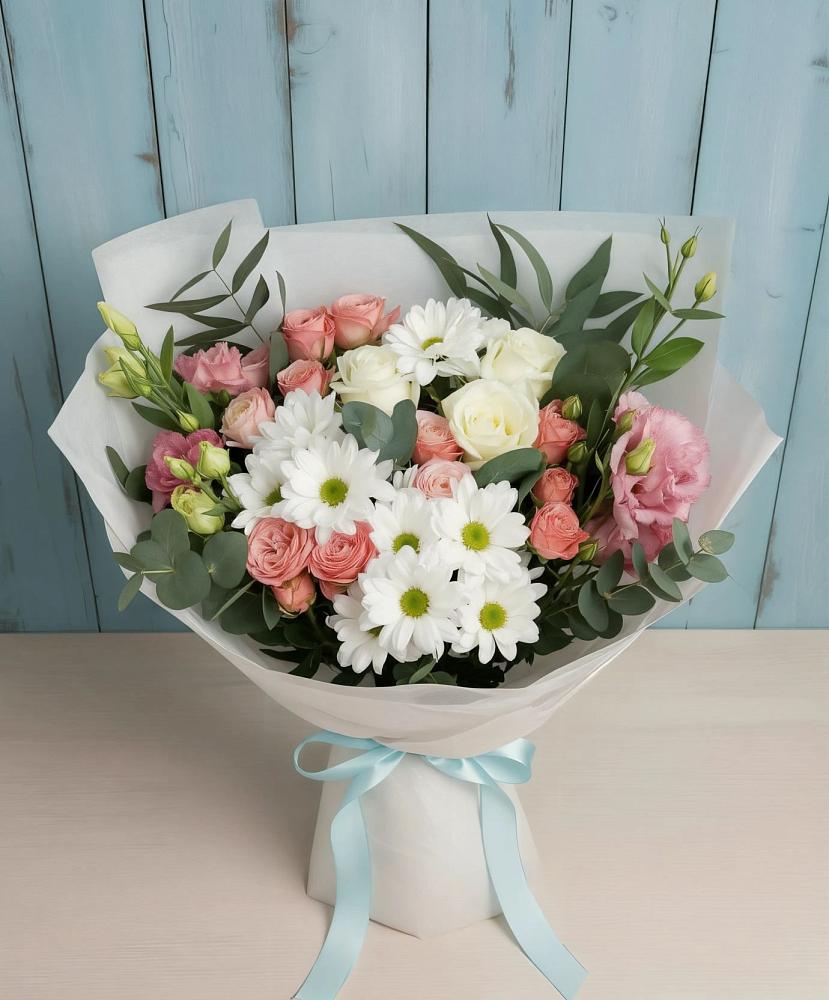 Букет цветов из: Розы, Лизиантусы и Хризантемы в Сангаре