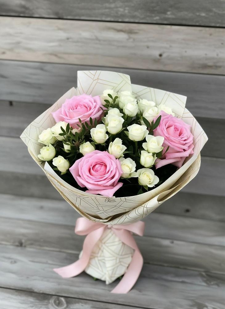 Букет цветов из: Розы в Сангаре