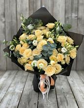 Букет цветов из:  Розы и Лизиантусы #REPLACE_PRED# Сангаре