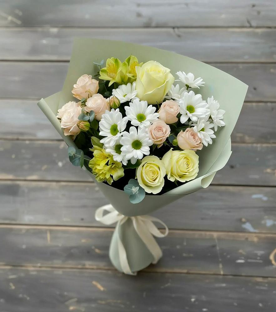 Букет цветов из: Альстромерии, Розы и Хризантемы в Сангаре