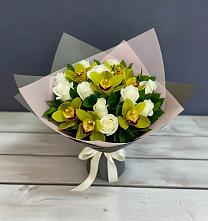 Букет цветов из:  Орхидеи и Розы в Сангаре