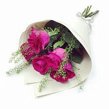Букет цветов из:  Розы в Сангаре