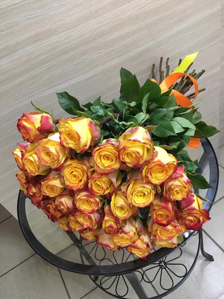 Букет Желтые розы в Сангаре