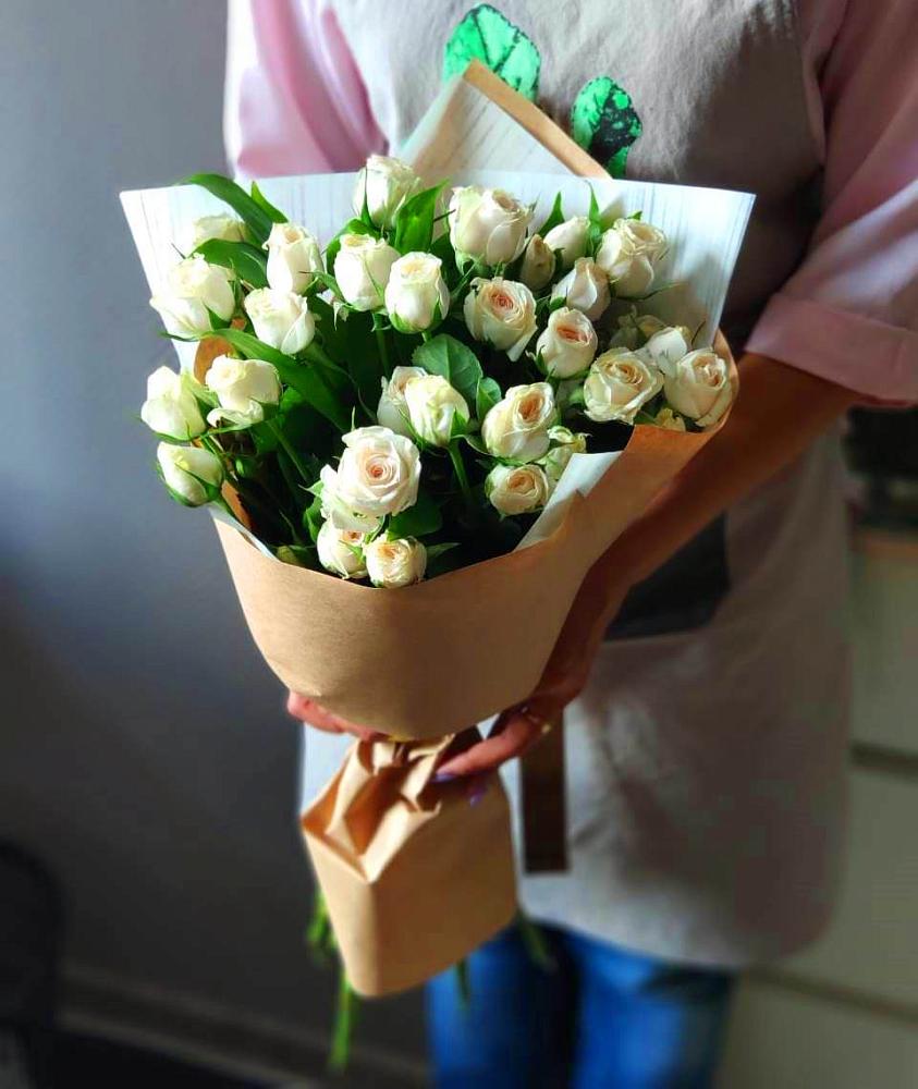 Букет цветов из: Розы в Сангаре