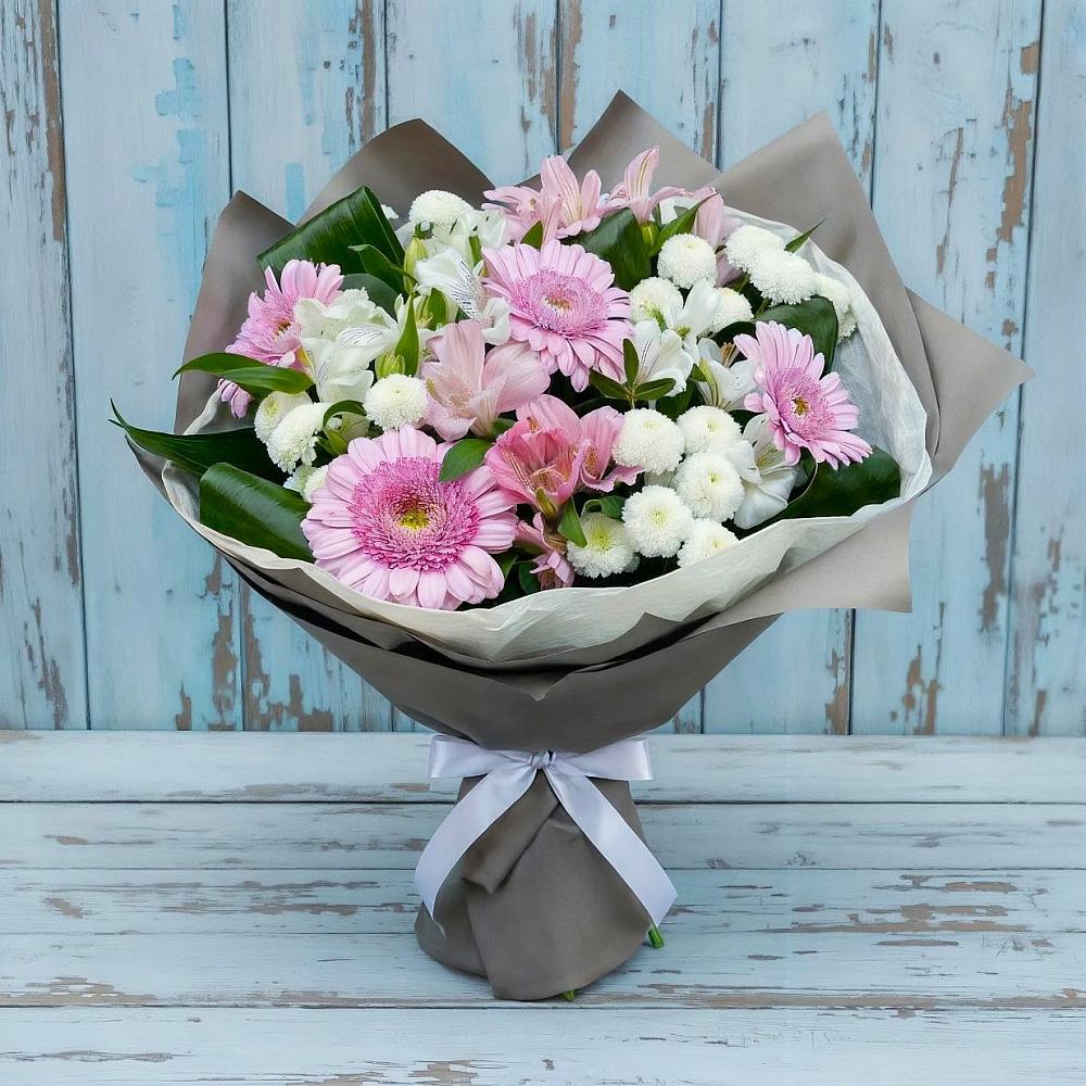 Букет цветов из: Герберы, Альстромерии и Хризантемы в Сангаре