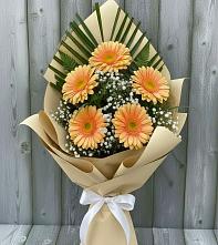 Букет цветов из:  Герберы в Сангаре