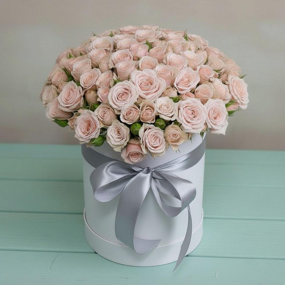 Цветочная композиция из Розы в шляпной коробке в Сангаре